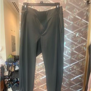 Cute work to workout Athleta pant